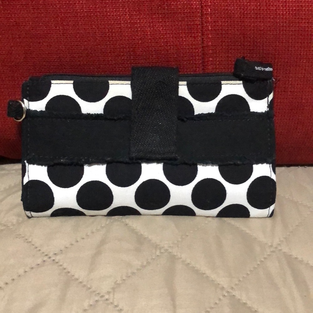 Thirty One Retro Metro Wallet